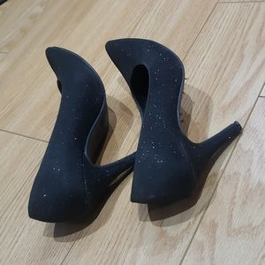 SUZY Heels size 8